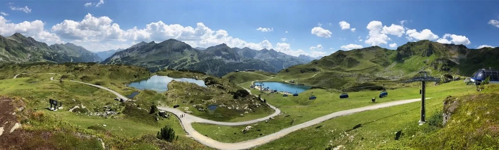 Alpenpanorama über dem Lungau im Sommer